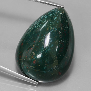 Heliotropo verde natural de 34,01 ct, en forma de pera, opaco