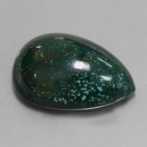 Heliotropo verde natural de 34,01 ct, en forma de pera, opaco