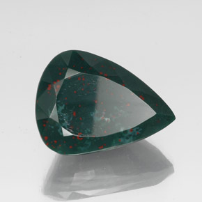 Heliotropo verde natural de 36,94 ct, en forma de pera, opaco