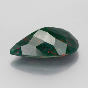 Heliotropo verde natural de 3,10 ct, en forma de pera, opaco