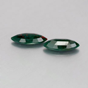 Gemas de heliotropo verde natural de  ct, marquesa, opaco