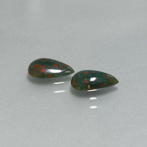 Gemas de heliotropo verde natural de  ct, en forma de pera, opaco