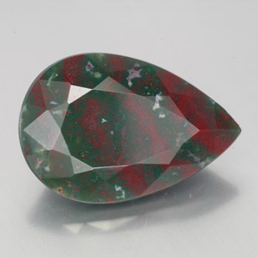 Heliotropo verde natural de 7,95 ct, en forma de pera, opaco