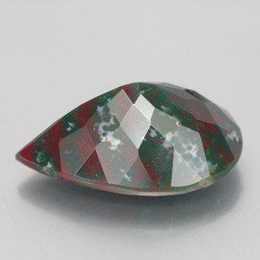 Heliotropo verde natural de 7,95 ct, en forma de pera, opaco