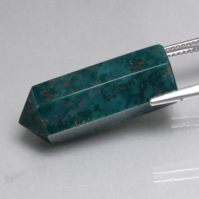 Heliotropo verde natural de 20,34 ct, forma elegante, opaco