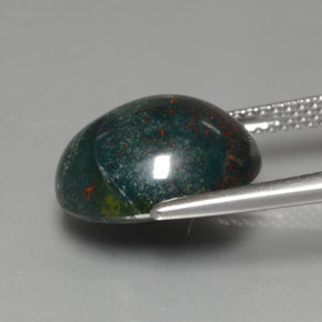 Sanguinaria Verde moteado natural de 7.44 ct, Corte Óvalo, Opaco