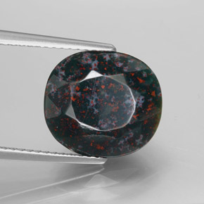 Heliotropo verde natural de 6,30 ct, corte óvalo, opaco