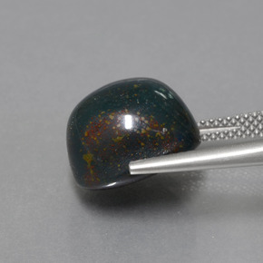 Heliotropo verde natural de 10,68 ct, corte óvalo, opaco