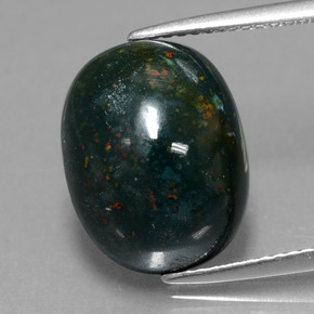 Heliotropo verde natural de 7,75 ct, corte óvalo, opaco