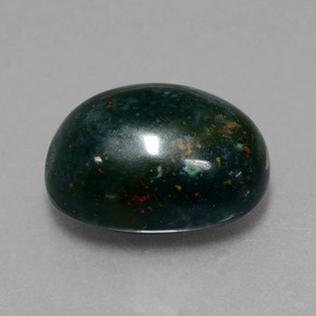 Heliotropo verde natural de 7,75 ct, corte óvalo, opaco