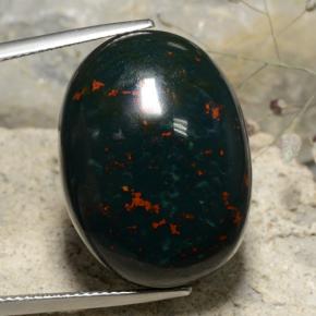 Sanguinaria Verde moteado natural de 35.01 ct, Corte Óvalo, Opaco