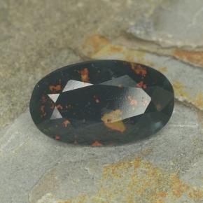 Heliotropo verde natural de 3,97 ct, corte óvalo, opaco