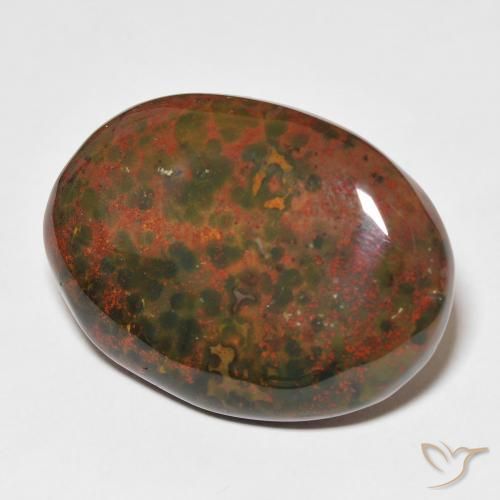 Sanguinaria Verde y rojo natural de 28.08 ct, Corte Óvalo, Opaco