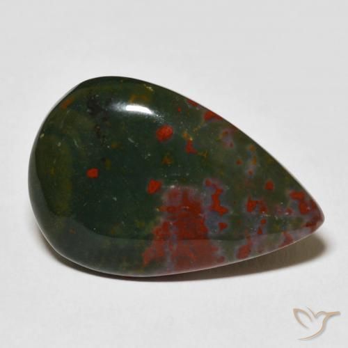 Heliotropo verde natural de 22,06 ct, en forma de pera, opaco