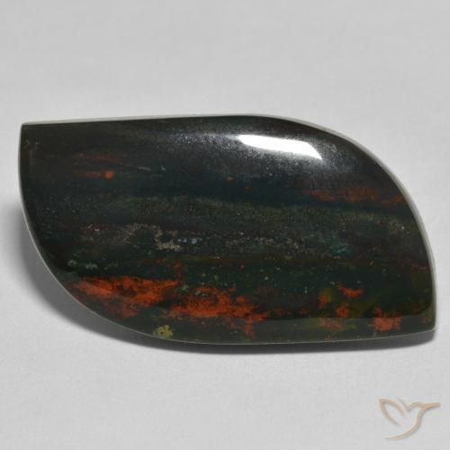 Sanguinaria Verde y rojo natural de 26.95 ct, Forma elegante, Opaco