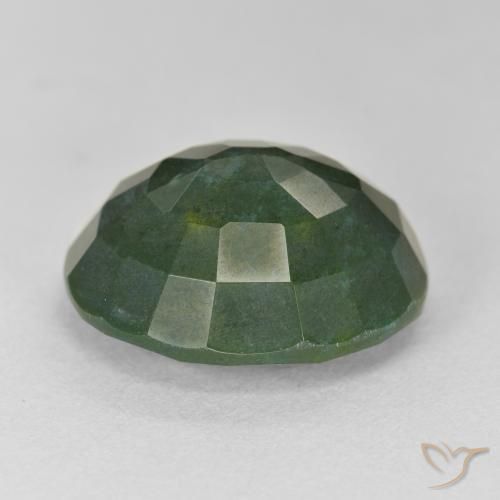 Sanguinaria Verde cálido natural de 11.88 ct, Ovalada, Opaco