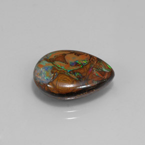 Ópalo boulder multicolor natural de 8,30 ct, en forma de pera, opaco