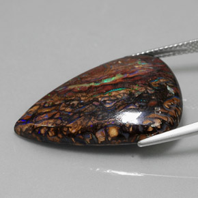 Ópalo boulder multicolor natural de 21,74 ct, en forma de pera, opaco