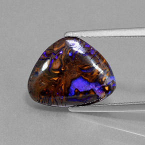 Ópalo boulder multicolor natural de 4,96 ct, trillón, opaco