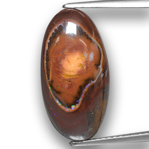 Ópalo boulder multicolor natural de 10,73 ct, corte óvalo, opaco