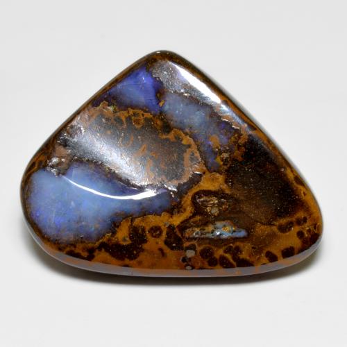Ópalo boulder multicolor natural de 67,66 ct, forma elegante, opaco