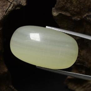 Calcita Verde grisáceo natural de 42.56 ct, Corte Cojín, Translúcido