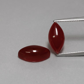Gemas de cornalina rojo natural de  ct, marquesa, opaco