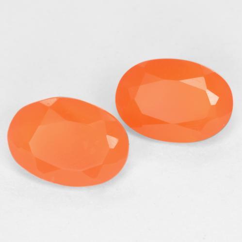 Gemas de Cornalina Naranja intenso natural de 1.36 ct, Corte Óvalo, Translúcido