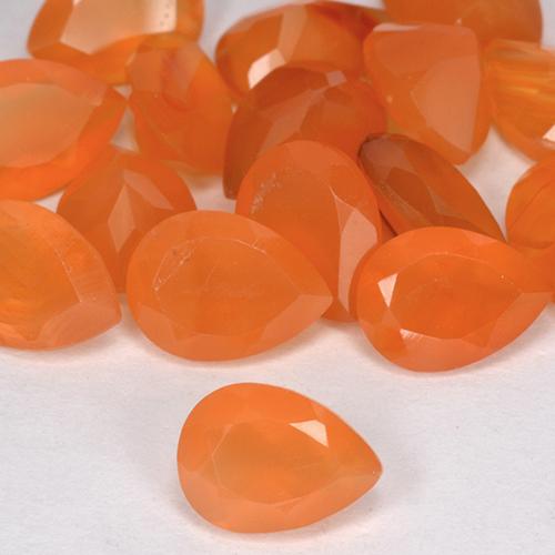 Cornalina Naranja claro natural de 0.64 ct, En forma de pera, Transparente