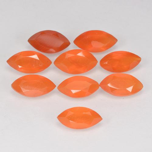 Cornalina Naranja melocotón vívido natural de 0.25 ct, Marquesa, Translúcido