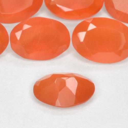 Cornalina Naranja medio natural de 0.67 ct, Corte Óvalo, Translúcido