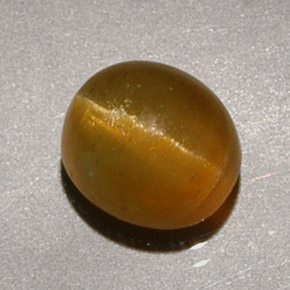 Cat's eye apatite amarillo natural de 1,90 ct, corte óvalo, translúcido