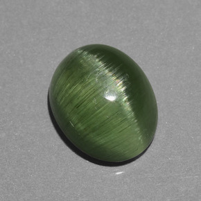Apatita Ojo de Gato Verde natural de 4.66 ct, Corte Óvalo, Translúcido