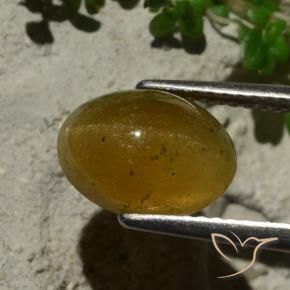 Apatita Ojo de Gato Marrón claro natural de 3.64 ct, Ovalada, Translúcido