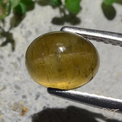 Apatita Ojo de Gato Amarillo terroso natural de 2.12 ct, Ovalada, Translúcido