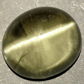 Cat's eye diaspore verde natural de 8,18 ct, transparente, transparente / translúcido