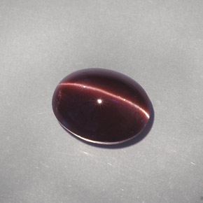 Escapolita Ojo de Gato Marrón oscuro natural de 4.26 ct, Corte Óvalo, Translúcido