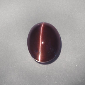 Escapolita Ojo de Gato Marrón oscuro natural de 4.26 ct, Corte Óvalo, Translúcido
