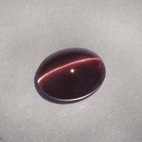 Escapolita Ojo de Gato Marrón oscuro natural de 4.26 ct, Corte Óvalo, Translúcido