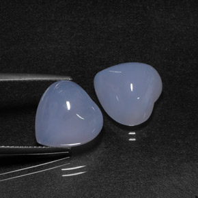 Gemas de calcedonia azul natural de  ct, forma de corazón, translúcido