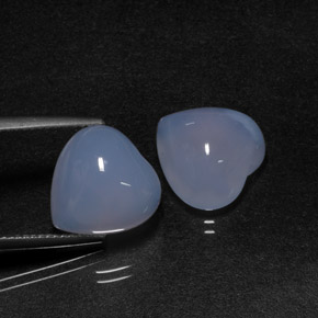 Gemas de calcedonia azul natural de  ct, forma de corazón, translúcido