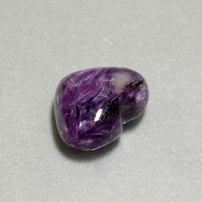 Charoíta violeta natural de 6,66 ct, forma de corazón, opaco