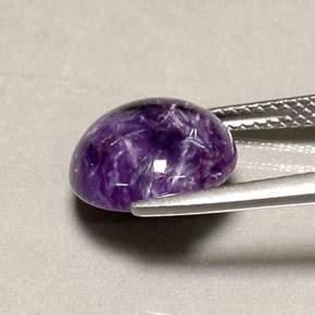Charoíta Violeta natural de 4.21 ct, Corte Redondo, Opaco