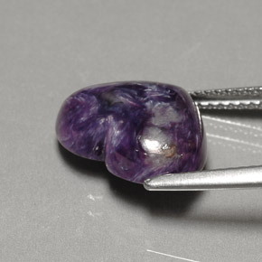 Charoíta Violeta natural de 4.91 ct, Forma de corazón, Opaco