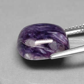 Charoíta violeta natural de 6,76 ct, corte cojín, opaco