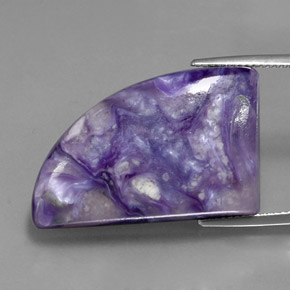 Charoíta violeta natural de 33,40 ct, forma elegante, opaco