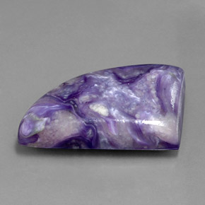 Charoíta violeta natural de 33,40 ct, forma elegante, opaco