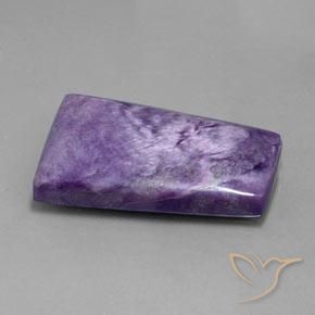 Charoíta Violeta oscuro natural de 39.47 ct, Corte Baguette, Opaco