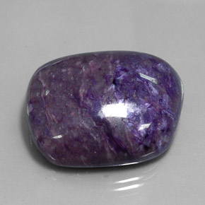 Charoíta violeta natural de 82,05 ct, forma elegante, opaco