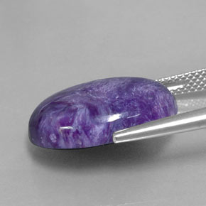 Charoíta Violeta natural de 9.06 ct, Corte Óvalo, Opaco
